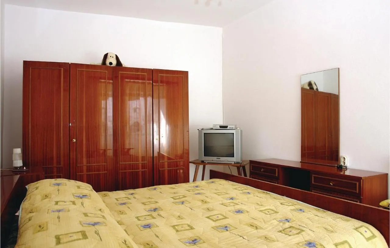 بيت للعطل Awesome Home In Pula With Kitchen