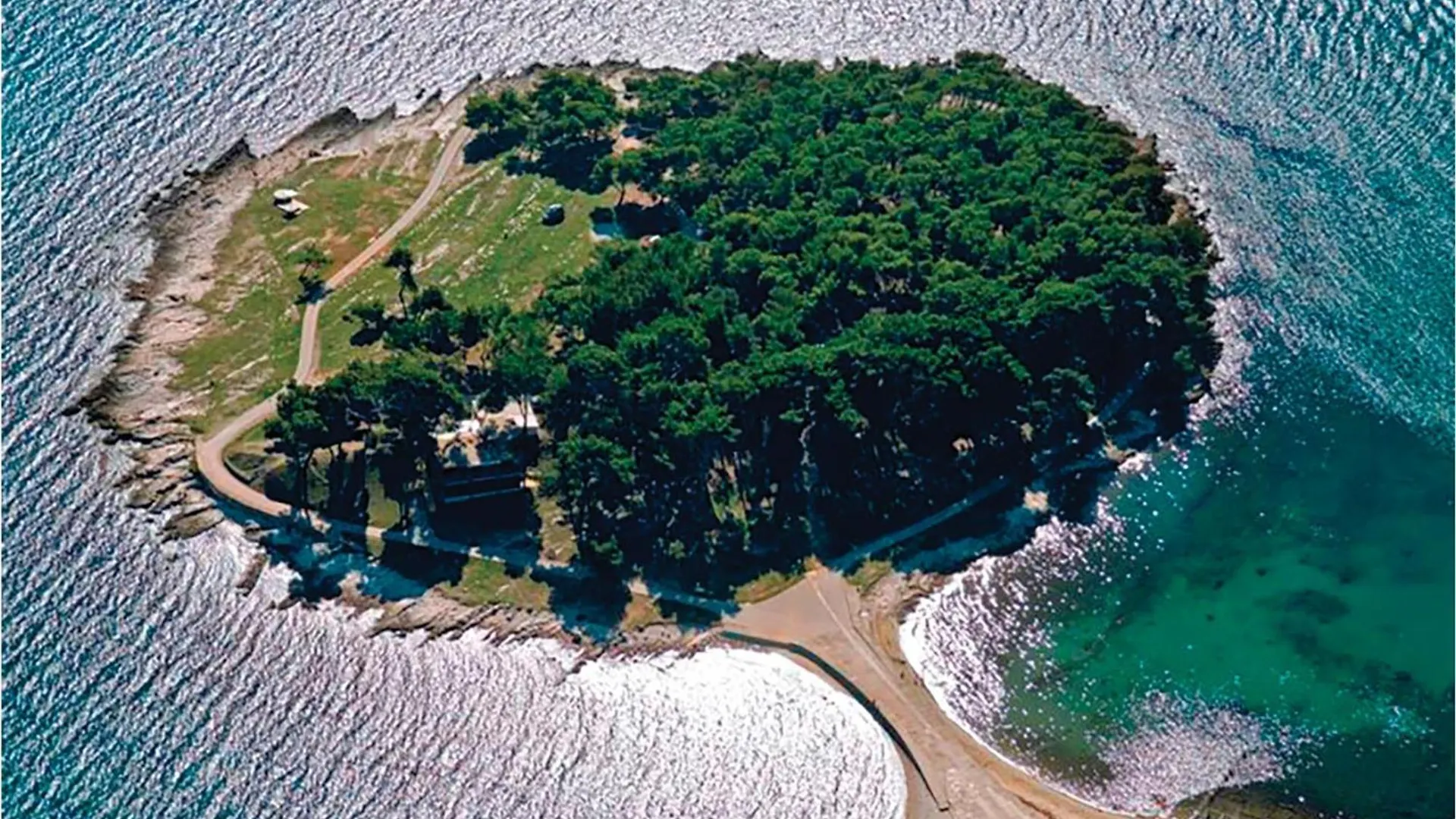 Vakantiehuis Awesome Home In Pula With Kitchen